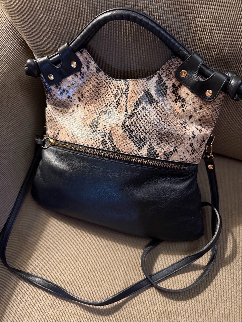 Pietro Alessandro Black Leather Shoulder Bag with Beige Snake-Print Panel